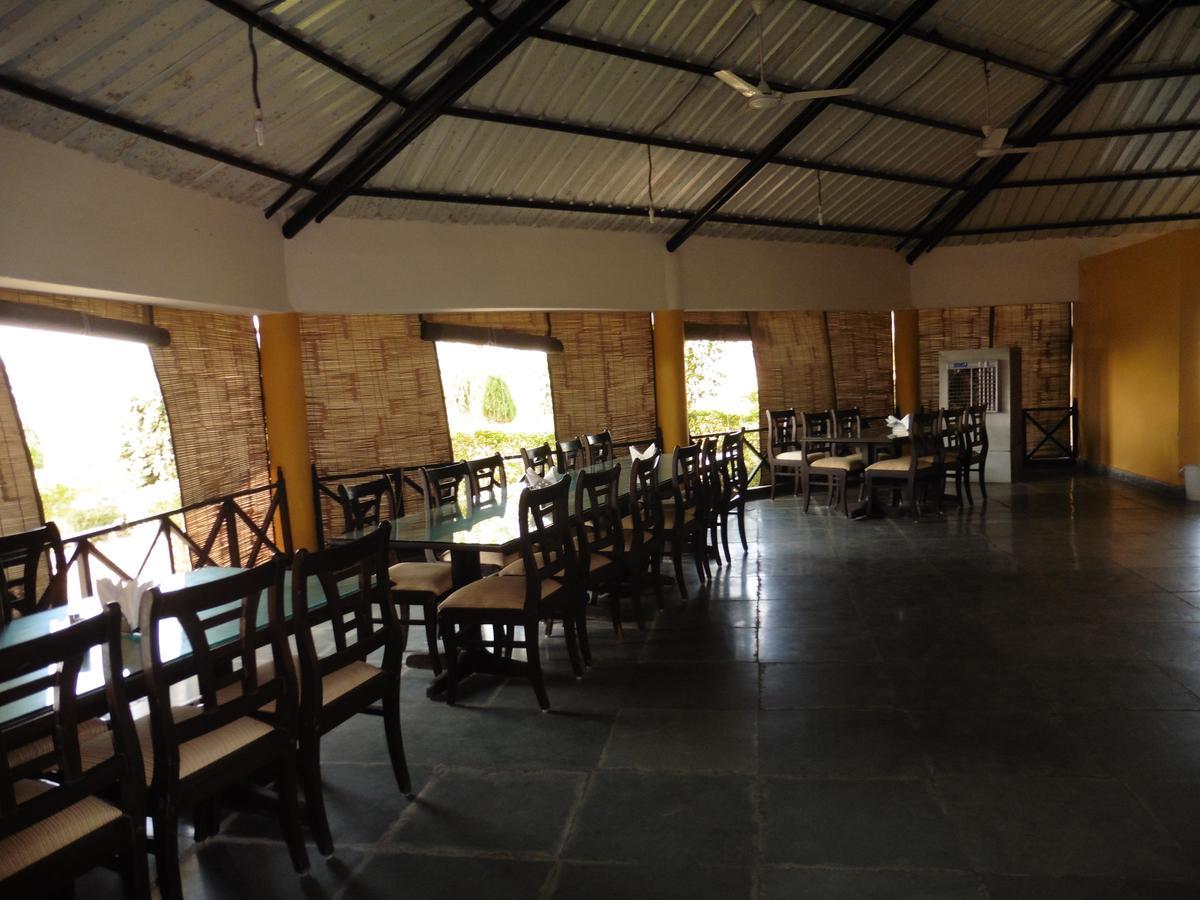 Tusk And Roar Corbett Resort Dhela Exteriér fotografie